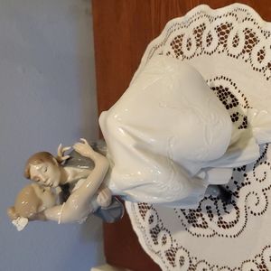 Lladro "Happiest Day" porcelain figurine
